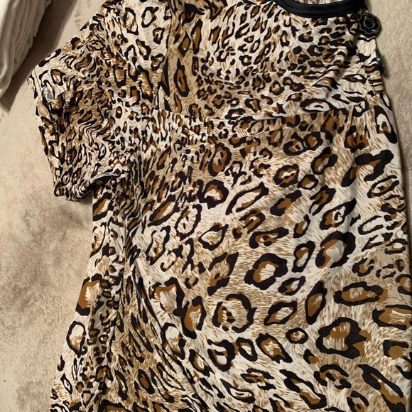 Leopard blouses - Picture 6 of 6